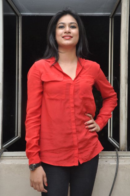 Zara-at-Bhai-Triple-Platinum-Disc